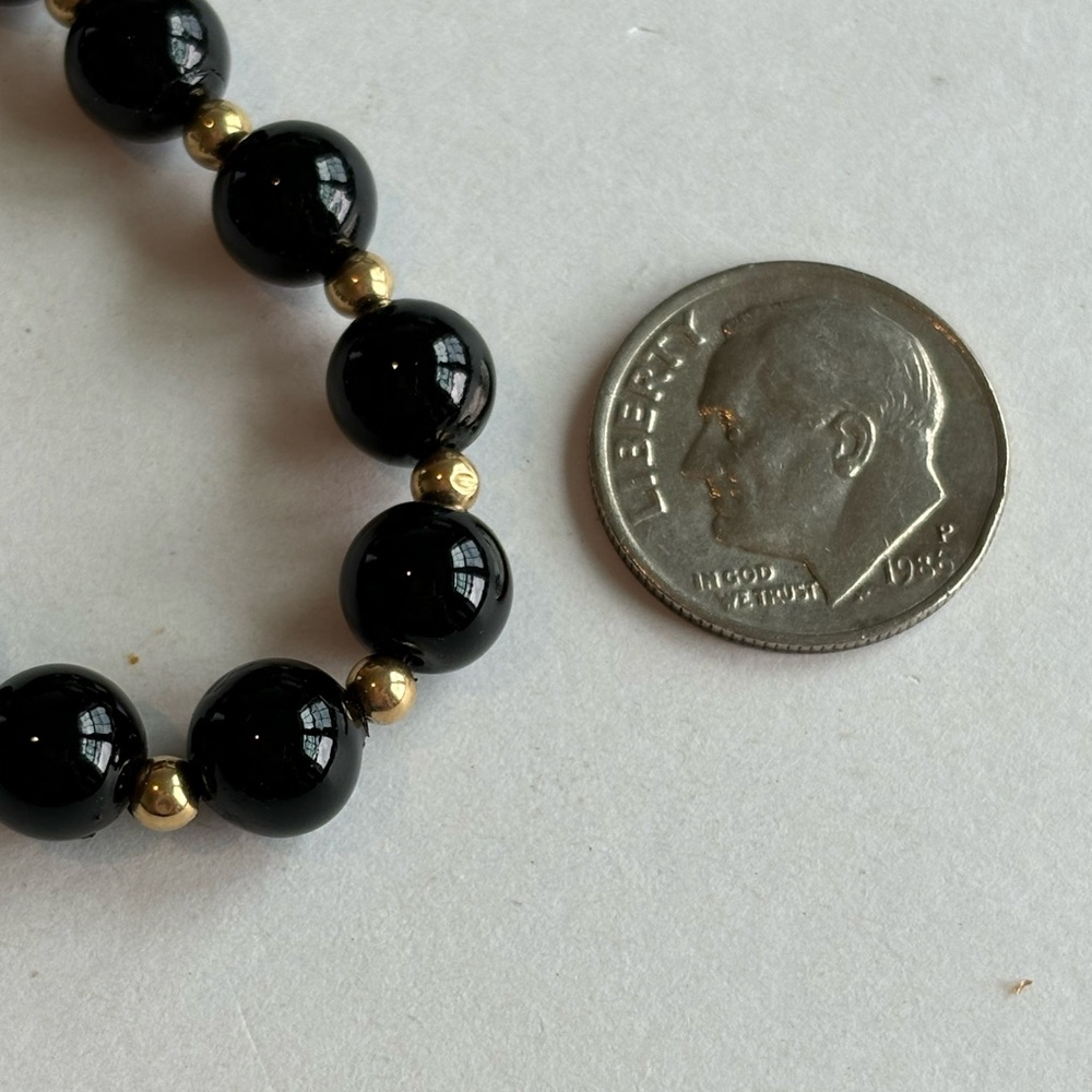 Vintage black beaded necklace / small gold beads in between/ 17 in length - Picture 6 of 7